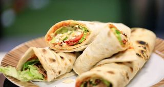 Mlawi Omelette Kebab