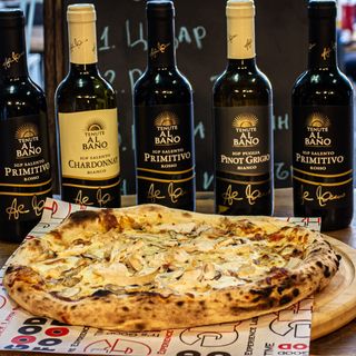 Пица Бягащо пиле (500гр) + 1бр. Coca-Colа кен