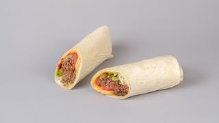 ვრაპი საქონლის ხორცით და ჩედარით - 436 კკალ