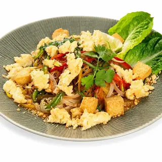 Pad Thai cu pui stir fried