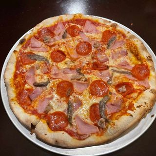 Pizza Napolitana (30 Cm.)