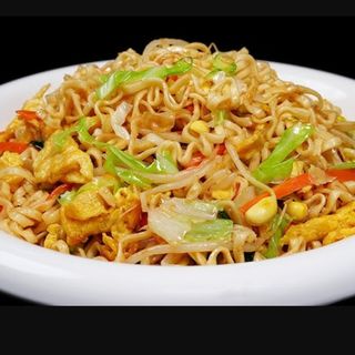 32.Ramen saltato verdura