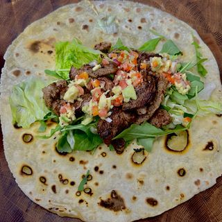 Тако з яловичиною (260г)