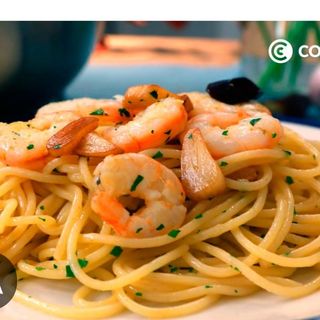Pasta Con Gambas Al Ajillo