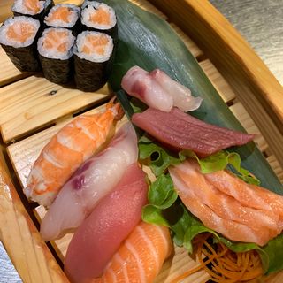B1. Sushi mix   18 pezzi