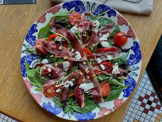 Салат з копченою качкою