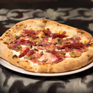 Pizza con porchetta