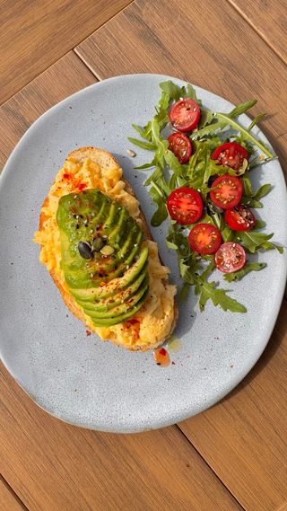 Scrambled eggs&Avocado