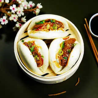 CLASSIC CRISPY CHICKEN BAO