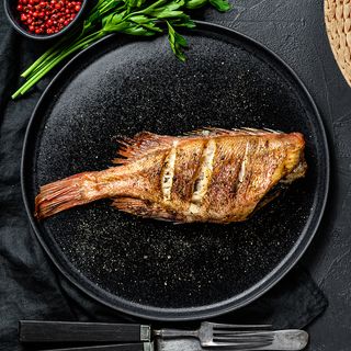 Crvena riba cela 350g