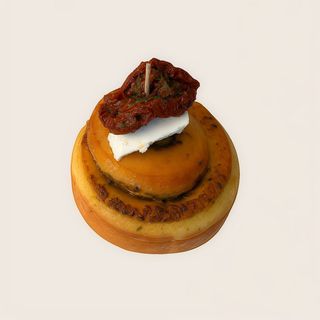 Rollo De Pesto Casero Con Queso Camembert Y Tomate Seco (1 Ud.)