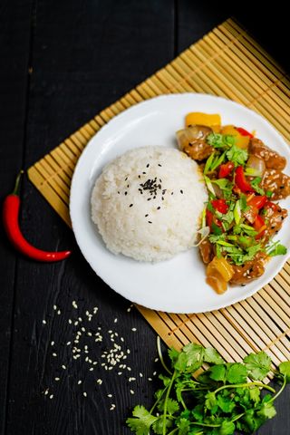 М’ясо свинини з солодким перцем