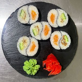 Ին Յան ռոլլ