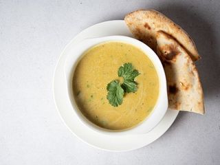 Ginger & Garlic Soup Prawn (450ml)
