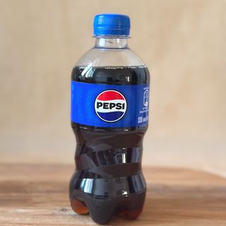 Напій Pepsi пластик (0.33л)