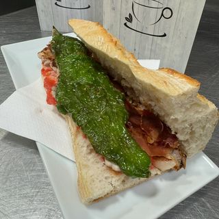 Bocadillo De Serranito (Entero)