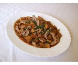 68. Свинско с картофи и соев сос (700г)