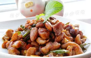 Pollo mandorle 