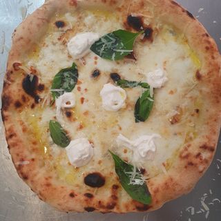 Pizza 4 Quesos (33 Cm.)