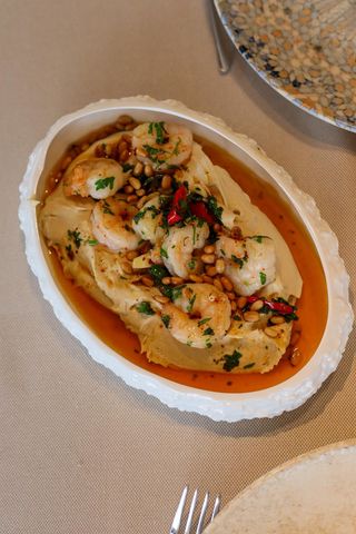 Humus cu Creveti