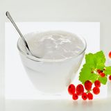 Цедено мляко с мед