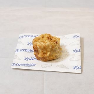 Frittatina con cacio e pepe