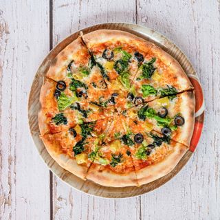 Kati Kati Veg Tropical Pizza Large.