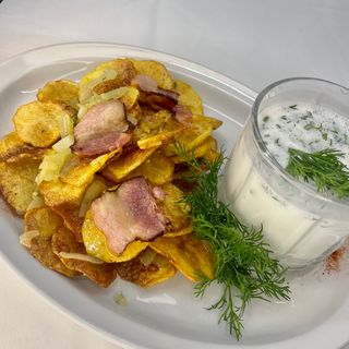 Картопля по-угорськи з айраном