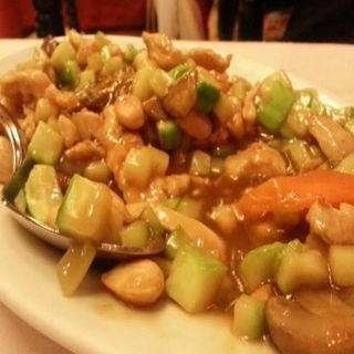 Pollastre amb Ametlles