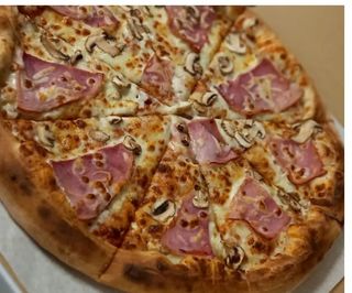 02. Pizza Klasyczna 40cm