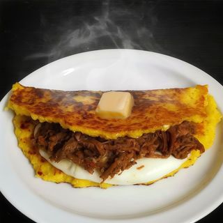 Cachapa con Carne Mechada