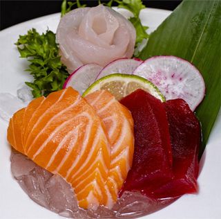 172. Sashimi Variado (6 Uds.)