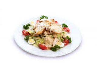 Салат Цезарь с курицей 