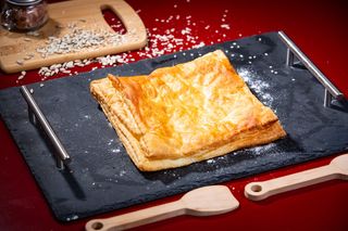 Merdenea cu brânză sărată