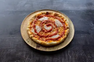 Pizza Vesuvio