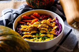 Rainbow poke bowl 