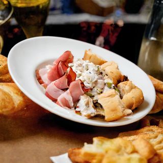 Zucchini con prosciutto insalata