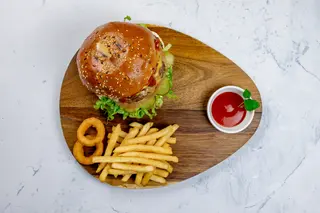 Double cheeseburger