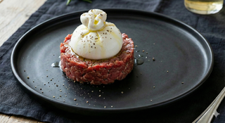Tartare di fassona con burratina