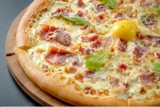 Pizza Carbonara