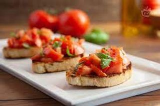 Bruschetta al pomodorino olio evo basilico