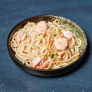 Spaghetti Wudong con gamberi