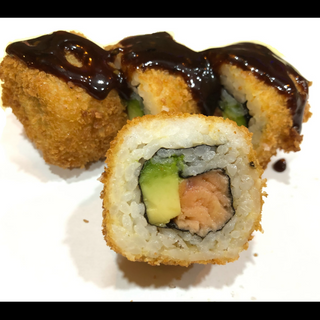Uramaki tempura salmón (4pzs.)