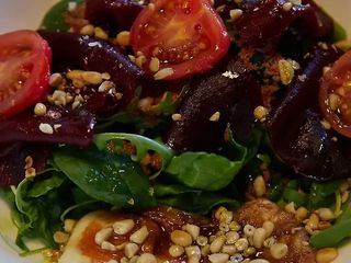 Салат з сиром качокавалло (265г)