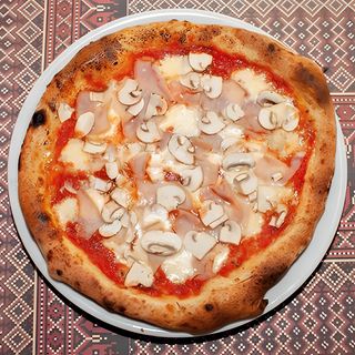 Pizza Capricciosa + palačinak + Coca-Cola - AKCIJA