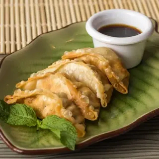 60. Gyozas Fritas De Verdura (4 Uds.)