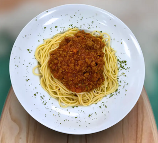 Espaguetis bolognesa