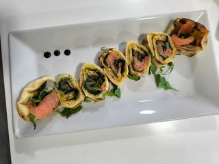 Pizza sushi salmone
