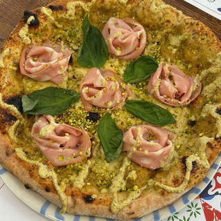 Pizza Pistacchio e Mortadella