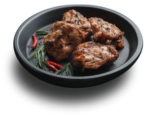 ШАШЛИК З КУРЯЧОГО СТЕГНА В МЕДОВО-СОЄВОМУ СОУСІ 200г